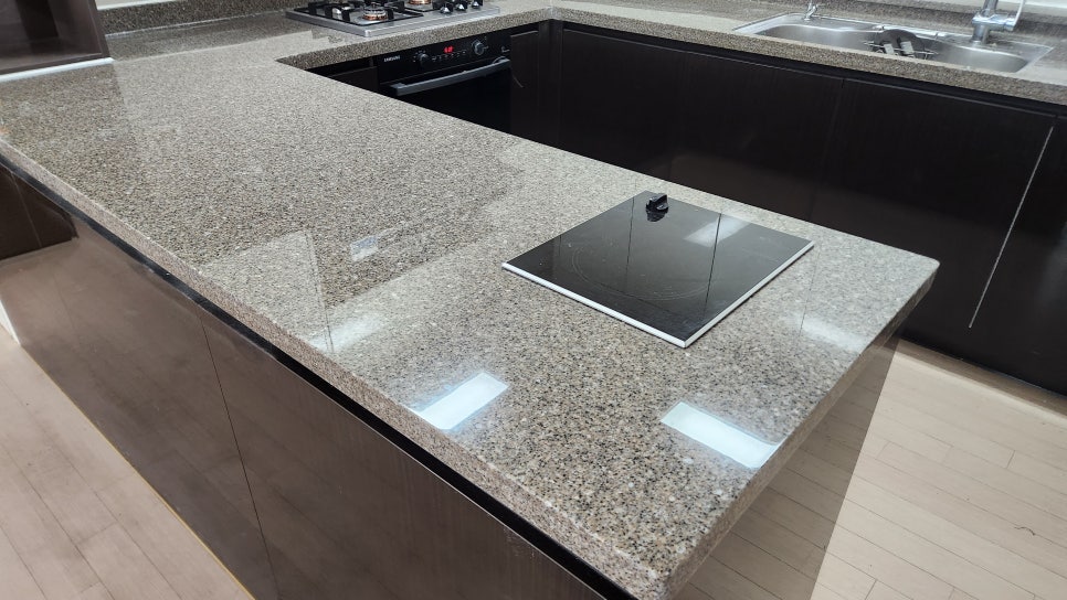 인조대리석상판광택 싱크대상판연마광택
